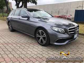 MERCEDES-BENZ E 200 usata, con Airbag
