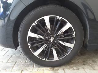 PEUGEOT 208 usata, con Airbag Passeggero
