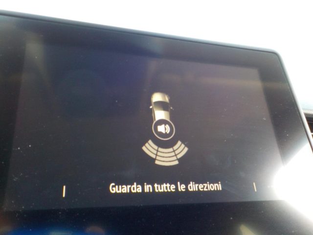 RENAULT Clio usata, con Touch screen