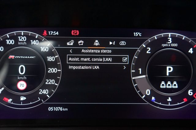 LAND ROVER Range Rover Velar usata, con Riconoscimento dei segnali stradali