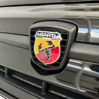 ABARTH 695 usata, con Bluetooth