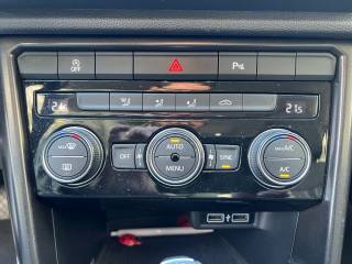 VOLKSWAGEN T-Roc usata 22