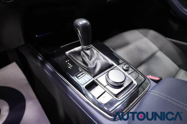 MAZDA CX-30 usata, con Autoradio digitale