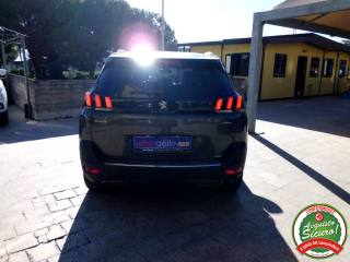 PEUGEOT 5008 usata, con Autoradio