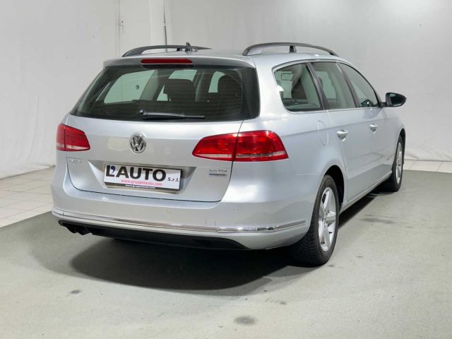 VOLKSWAGEN Passat usata, con Autoradio
