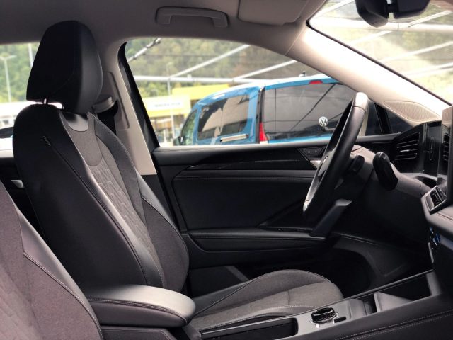 VOLKSWAGEN Tiguan usata, con Autoradio