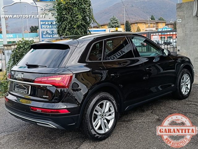 AUDI Q5 usata, con Sensori di parcheggio anteriori