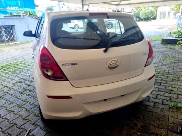 HYUNDAI i20 usata, con Autoradio