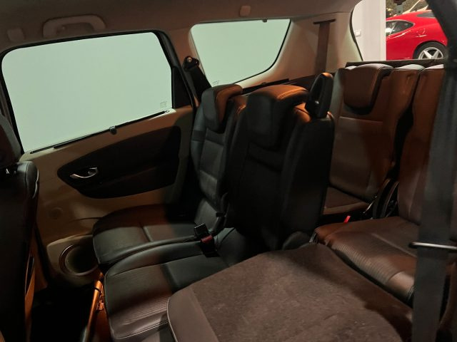 RENAULT Scenic usata, con Controllo automatico clima