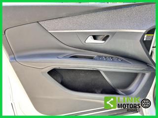 PEUGEOT 3008 usata, con Leve al volante