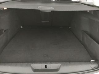 PEUGEOT 308 usata, con Sedile posteriore sdoppiato