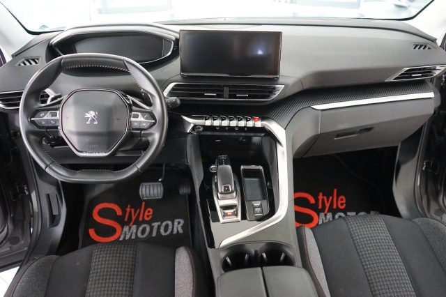 PEUGEOT 5008 usata, con Alzacristalli elettrici