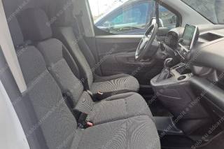 OPEL Combo usata, con Park Distance Control