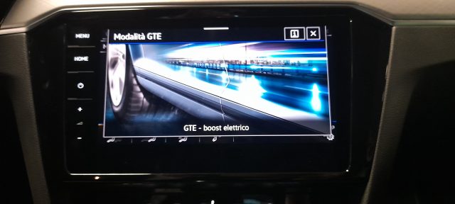 VOLKSWAGEN Passat usata 37