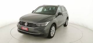 VOLKSWAGEN Tiguan usata, con Sensori di parcheggio posteriori