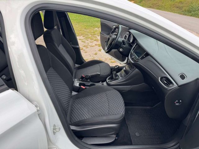 OPEL Astra usata, con Cruise Control