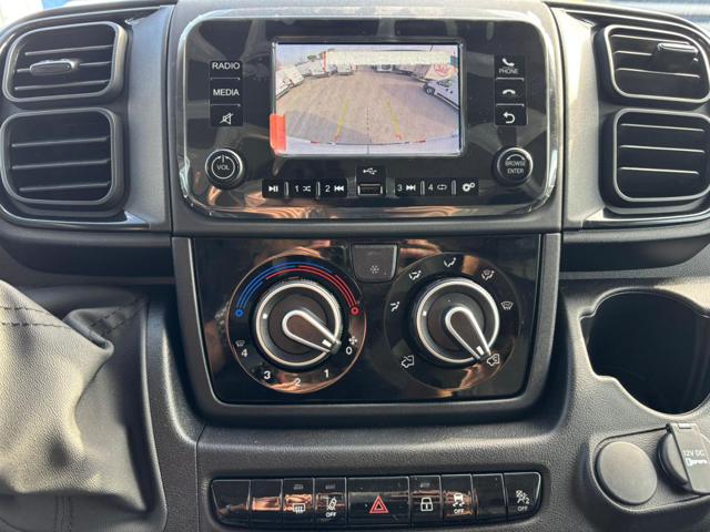 PEUGEOT Boxer usata, con Vivavoce