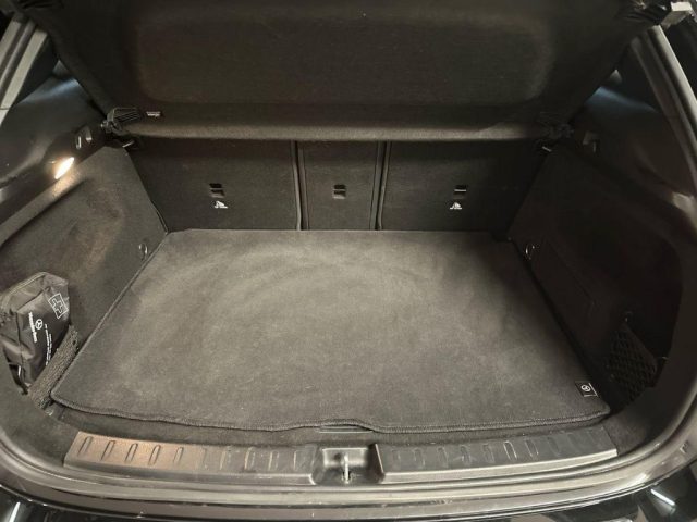 MERCEDES-BENZ GLA 200 usata, con Chiusura centralizzata