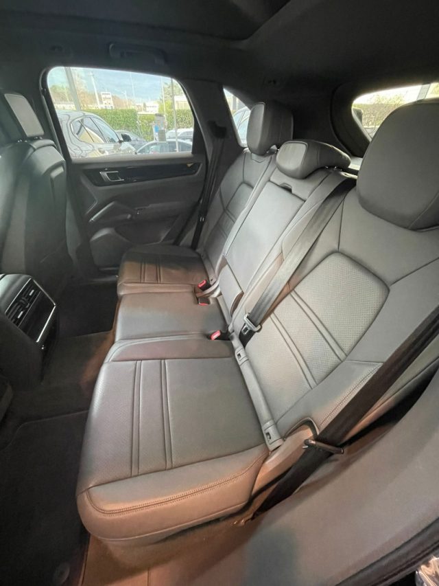 PORSCHE Cayenne usata, con Volante multifunzione