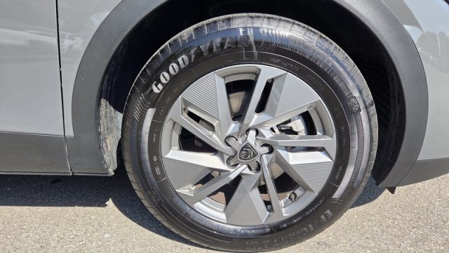 PEUGEOT 408 usata, con Autoradio