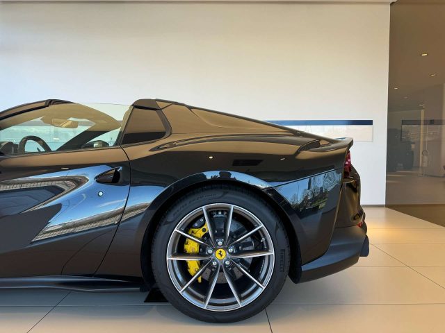 FERRARI 812 usata, con Interni in pelle