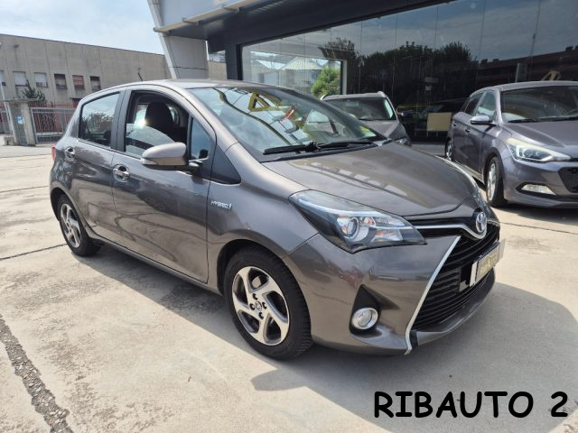 TOYOTA Yaris usata, con Autoradio