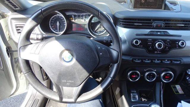 ALFA ROMEO Giulietta usata 81
