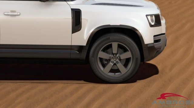 LAND ROVER Defender usata 5