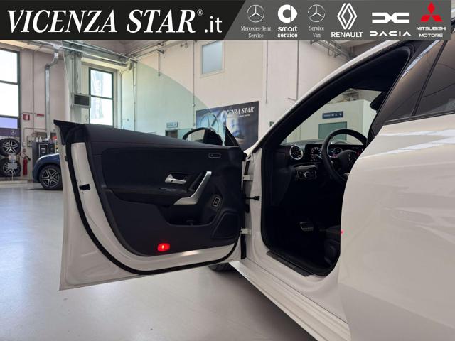 MERCEDES-BENZ CLA 200 usata, con USB