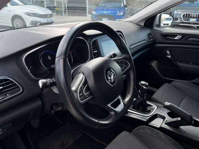 RENAULT Megane usata, con Specchietti laterali elettrici