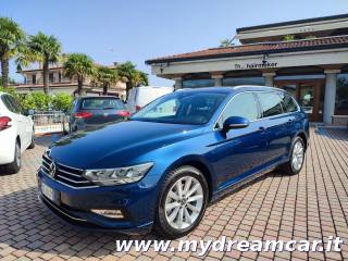 VOLKSWAGEN Passat Variant usata, con Airbag