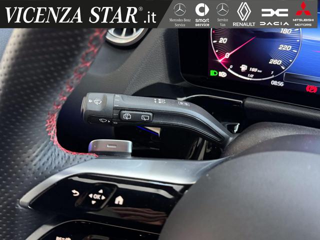 MERCEDES-BENZ GLA 250 usata, con Sedile posteriore sdoppiato