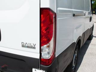 IVECO Daily usata, con Sensori di parcheggio posteriori