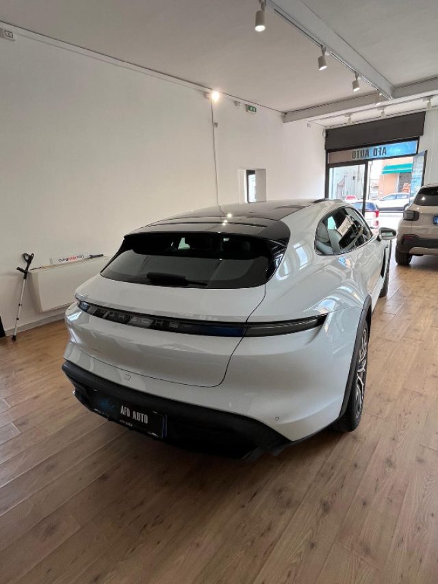 PORSCHE Taycan usata, con Volante in pelle