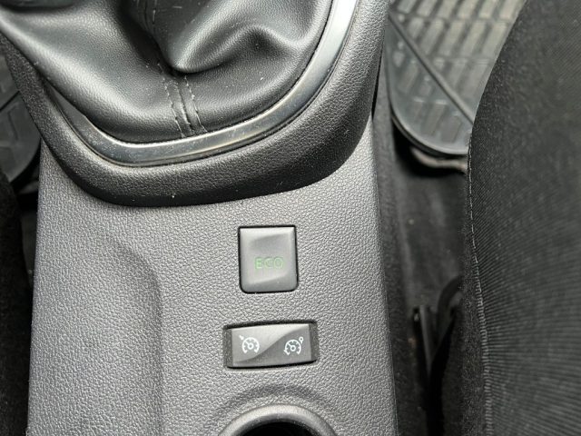 RENAULT Captur usata 15