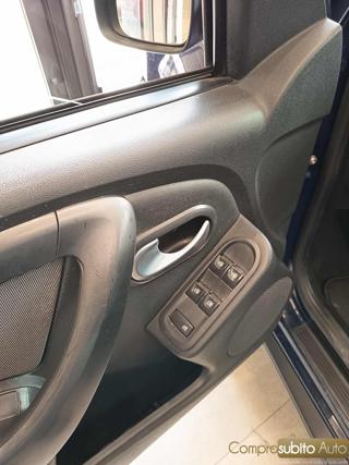 DACIA Duster usata 25
