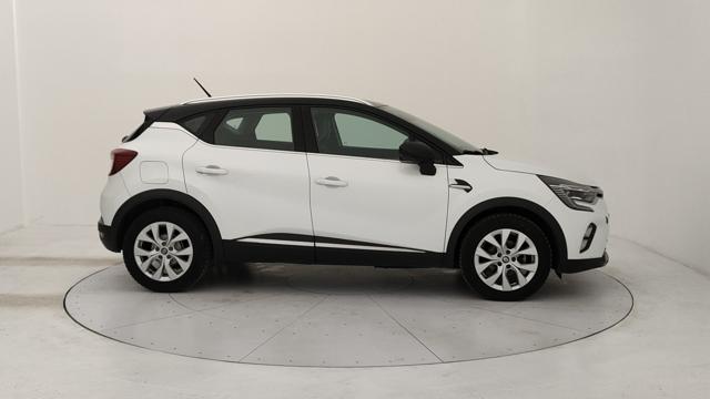 RENAULT Captur usata, con Autoradio