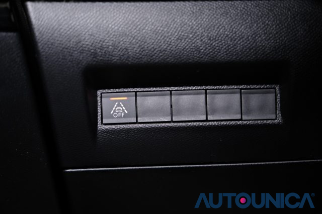 PEUGEOT 208 usata, con Isofix