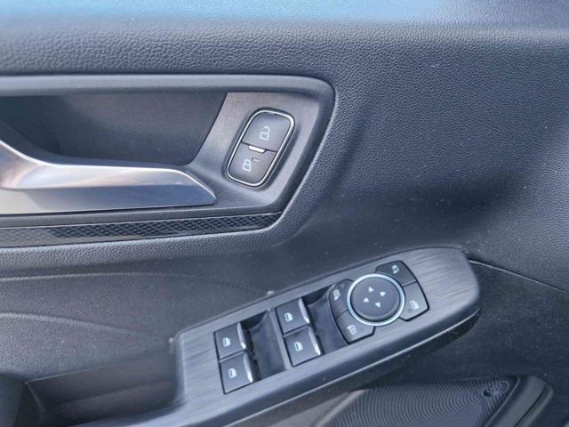 FORD Kuga usata, con Sistema di navigazione