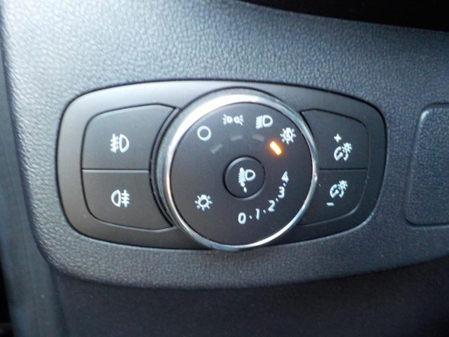FORD Puma usata, con Autoradio digitale