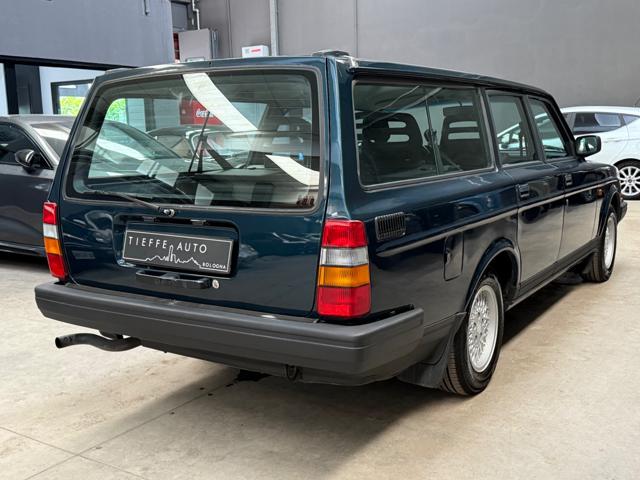 VOLVO 240 usata, con Interni in pelle