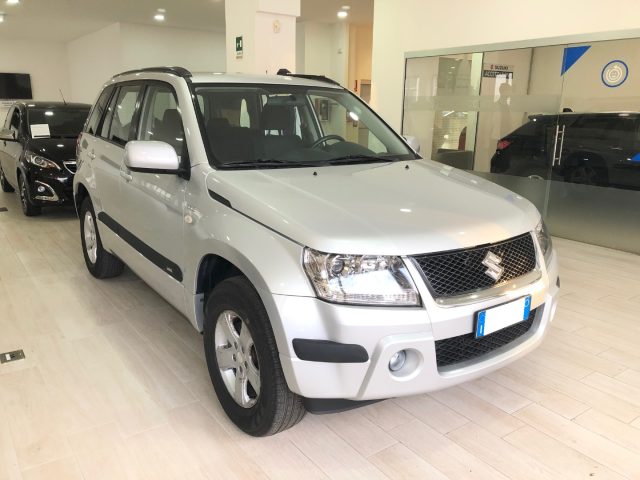 SUZUKI Grand Vitara usata, con Airbag laterali