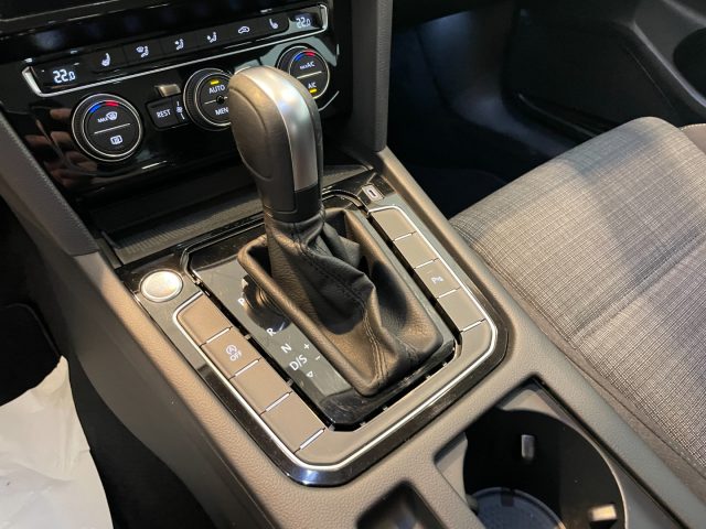 VOLKSWAGEN Passat Variant usata, con Interni in pelle