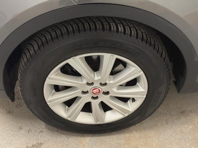 JAGUAR E-Pace usata, con Sensori di parcheggio posteriori