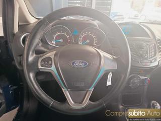 FORD Fiesta usata, con Bluetooth