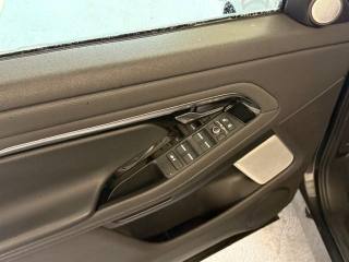 LAND ROVER Range Rover Evoque usata, con Autoradio