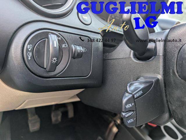 FORD Fiesta usata, con Lettore CD