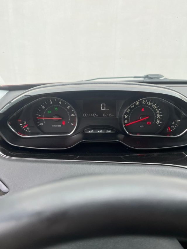 PEUGEOT 208 usata, con Specchietti laterali elettrici