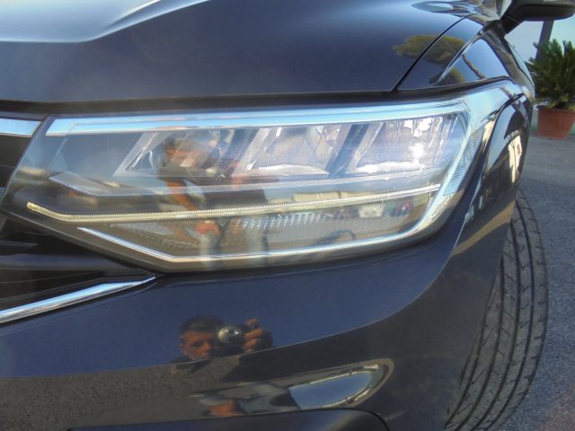 VOLKSWAGEN Tiguan usata, con Autoradio