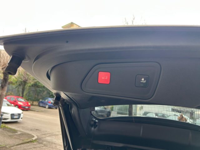 PEUGEOT 3008 usata, con Cerchi in lega